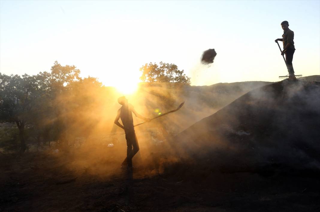 Konya'da mangal kömürcülerinin emeklerle dolu zorlu mücadelesi 6