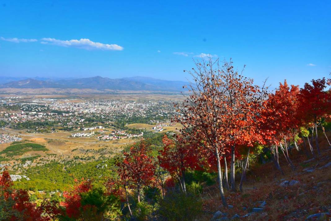 Torosların incisi Küpe Dağı’nda sonbahar renkliliği 8