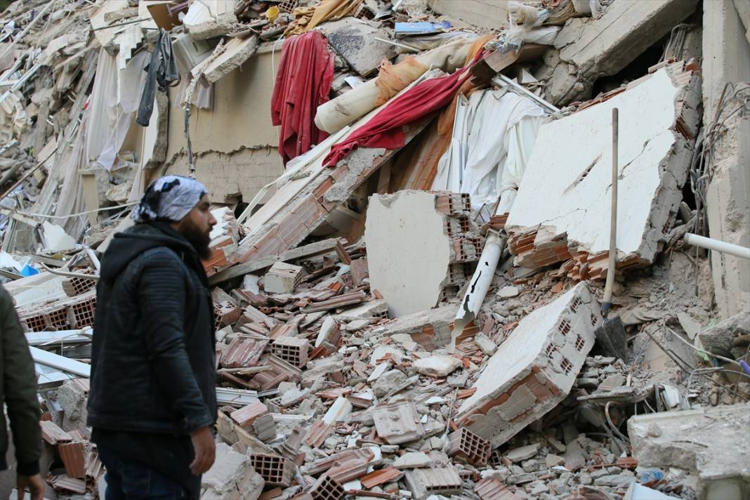 Depremin yaşandığı İzmir'den fotoğraflar 23
