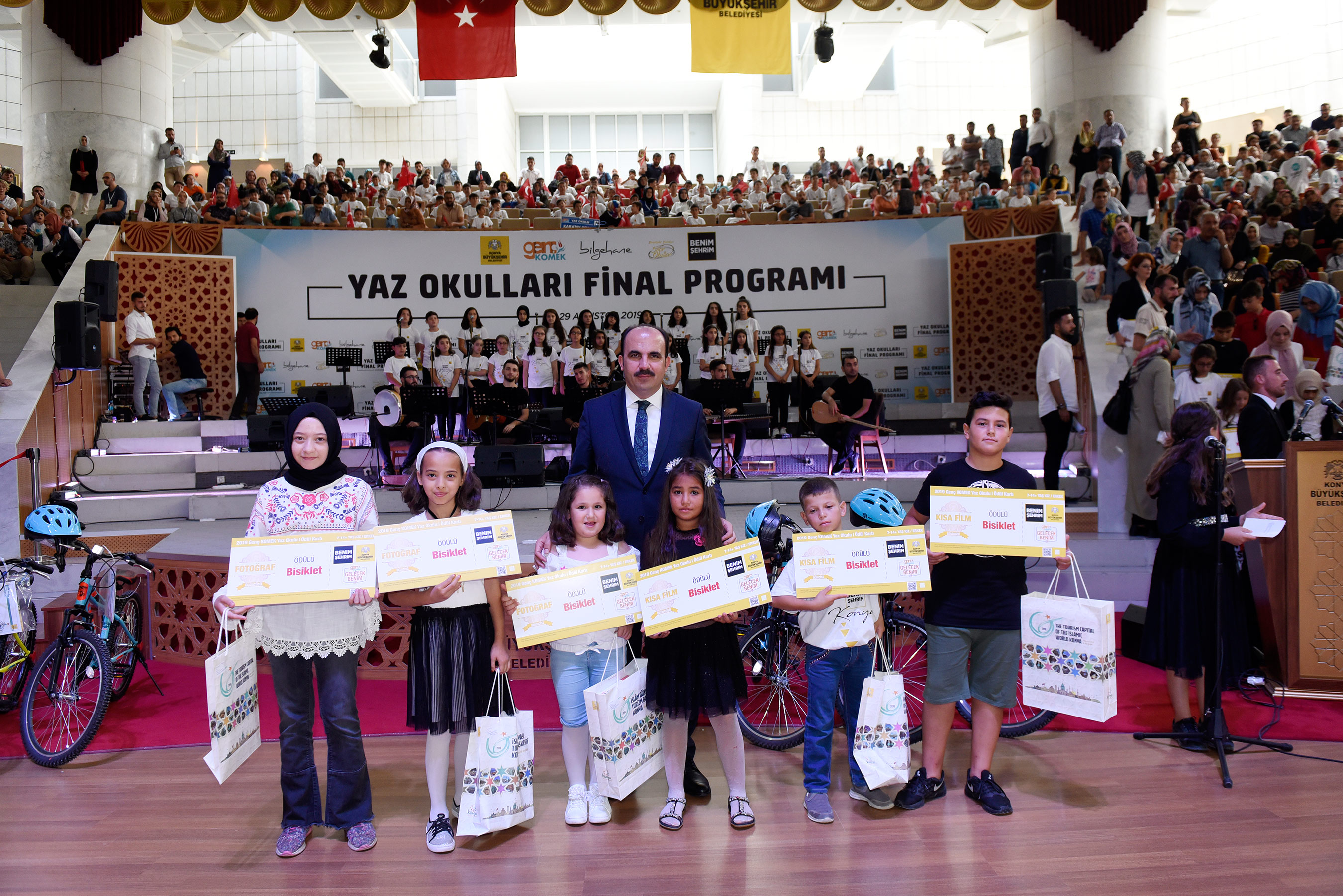Konya Büyükşehir Belediyesi Yaz Okullarından coşkulu final 4