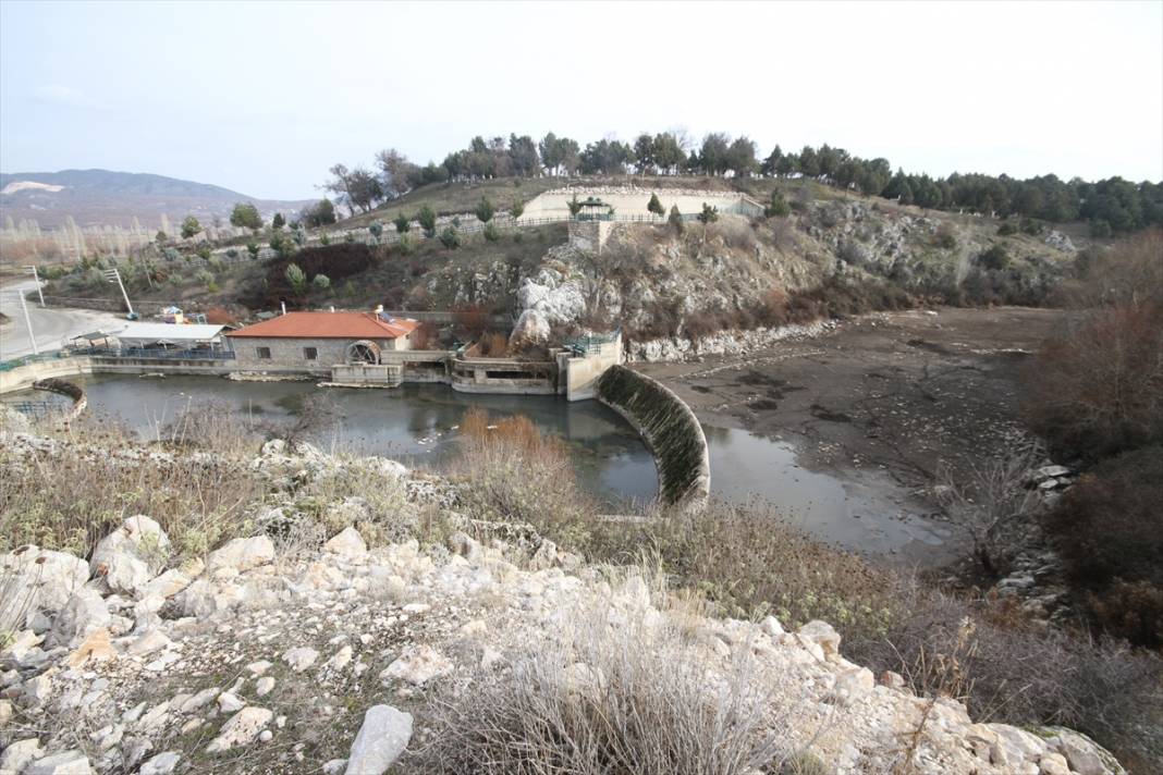 Konya'da kuraklığın boyutları fotoğraf karelerine yansıdı 6