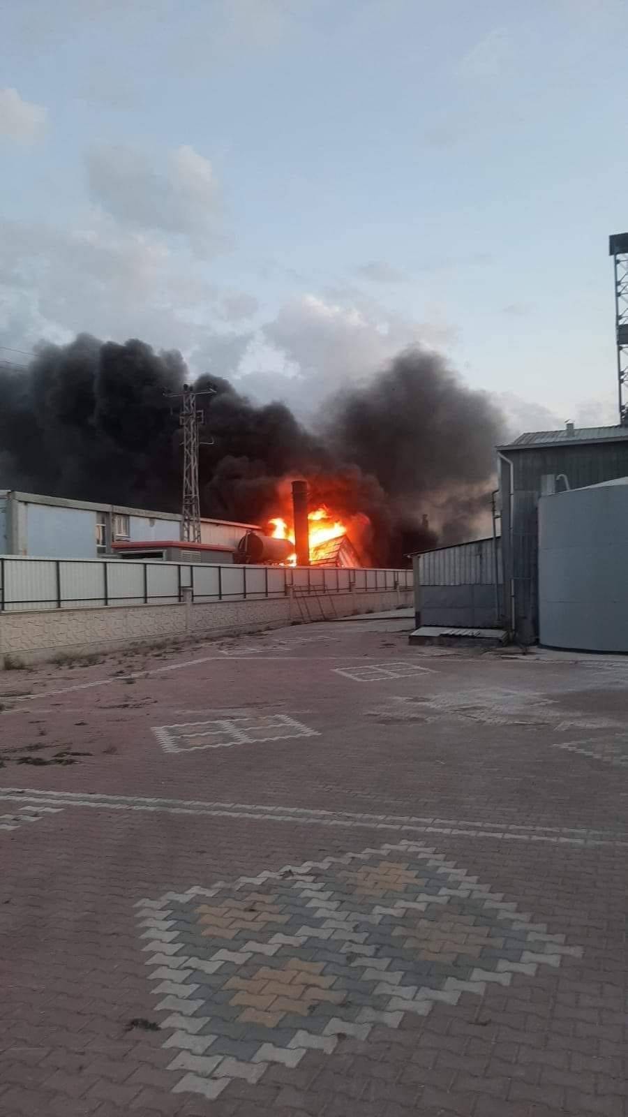 Konya’da fabrika yangını 3