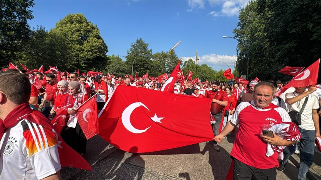 Selçuklu Seyir Tepesinde Çekya - Türkiye maçı heyecanı 16