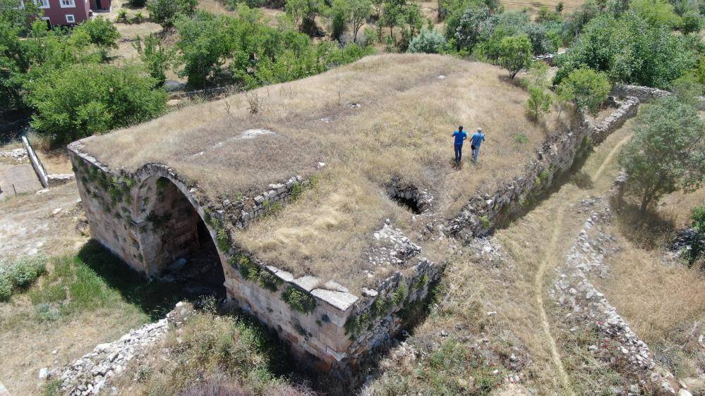 Selçuklu döneminin 750 yıllık kervansarayı ilgi bekliyor 9