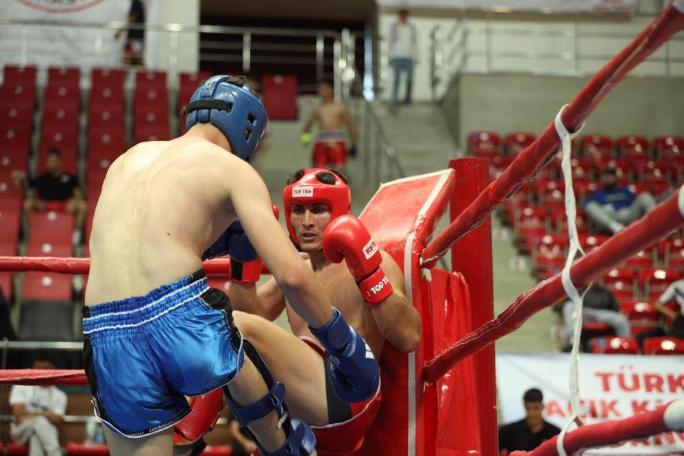Konya'da 8 bin sporcu milli olmak için ringe çıkıyor 8