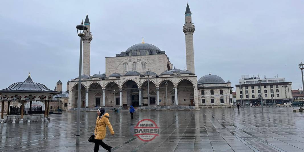 Yarın şemsiyesiz çıkmayın! Konya’ya gök gürültülü sağanak geliyor 4