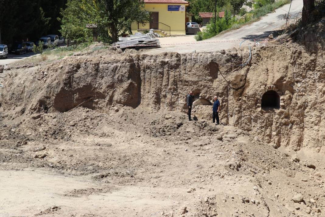 Temel kazısı sırasında bulundu, çalışmalar anında durduruldu! 1