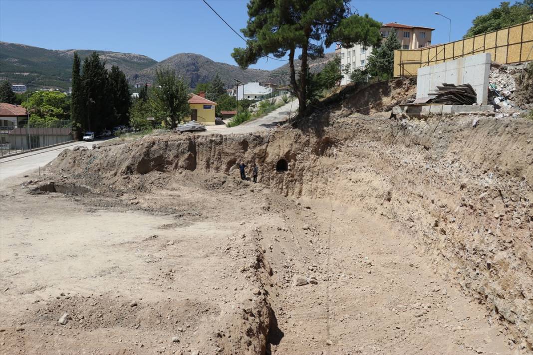 Temel kazısı sırasında bulundu, çalışmalar anında durduruldu! 3