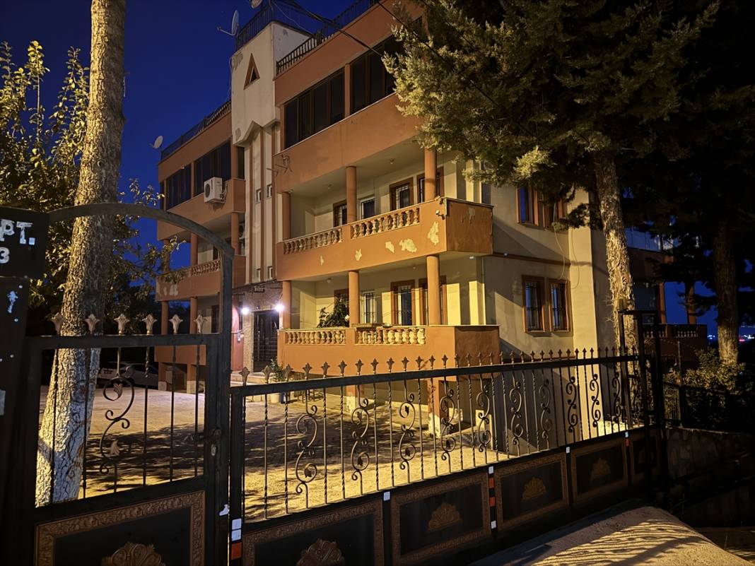 Polisi arayıp babasını ihbar etti, adrese giden ekipler gözlerine inanamadı 4