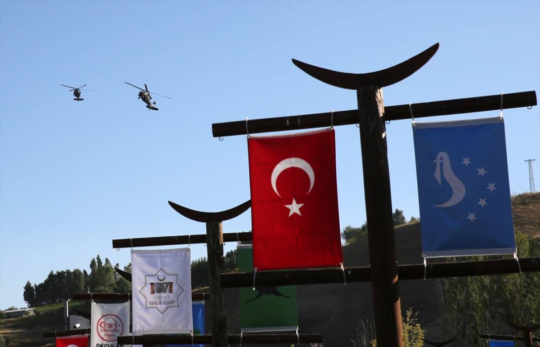 Malazgirt Zaferi'nin 953'üncü yıl dönümü! Konya ekibinin konseriyle başladı 6