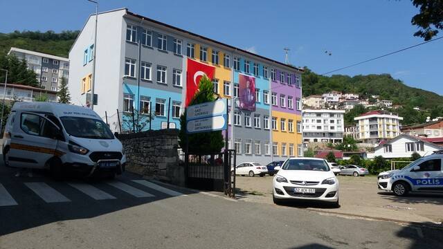 Okulun ilk günü Miray’ı ezen öğretmen mahkemede konuştu 11