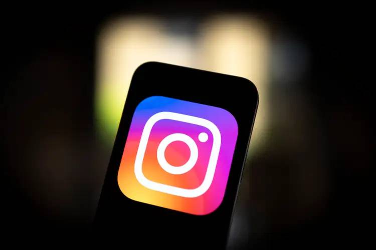 Instagram'a yeni özellik! Artık hikayelere yorum yapılabilecek 4