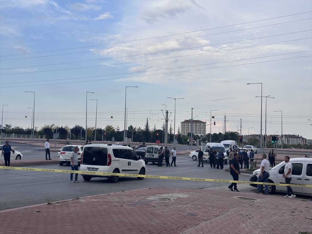 Haber Dairesi ulaştı! İşte Konya’da polislerimize saldırı anı görüntüleri 12