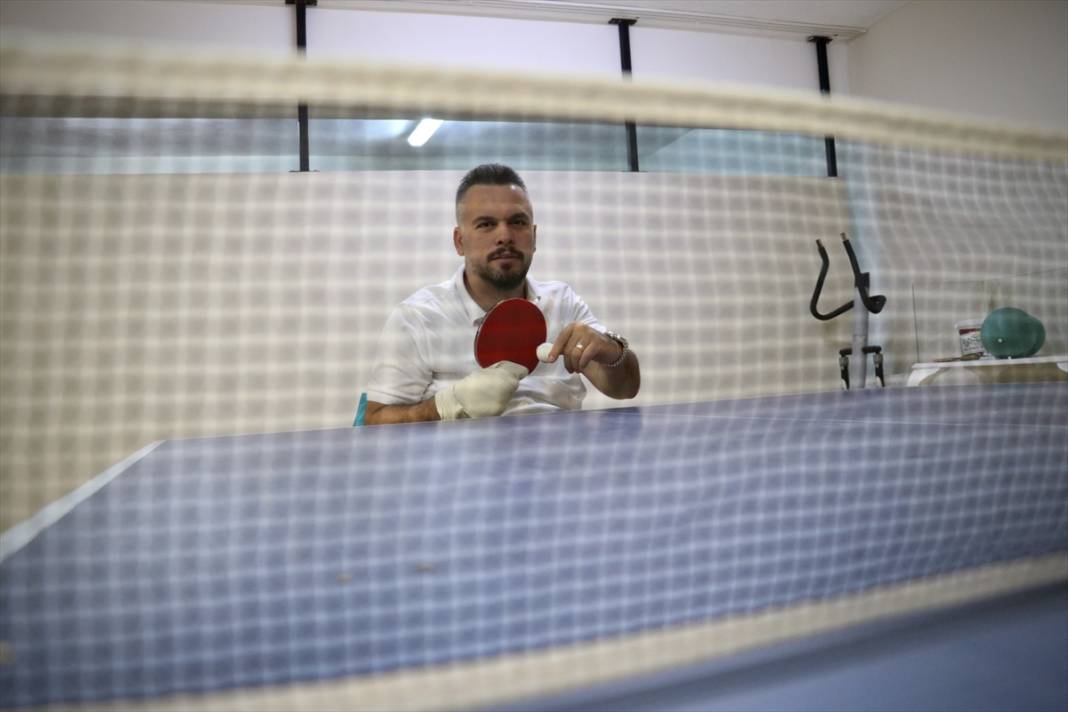Trafik kazası sonrası felç geçiren sporcu, boccia ve masa tenisi ile hayata tutunuyor 5