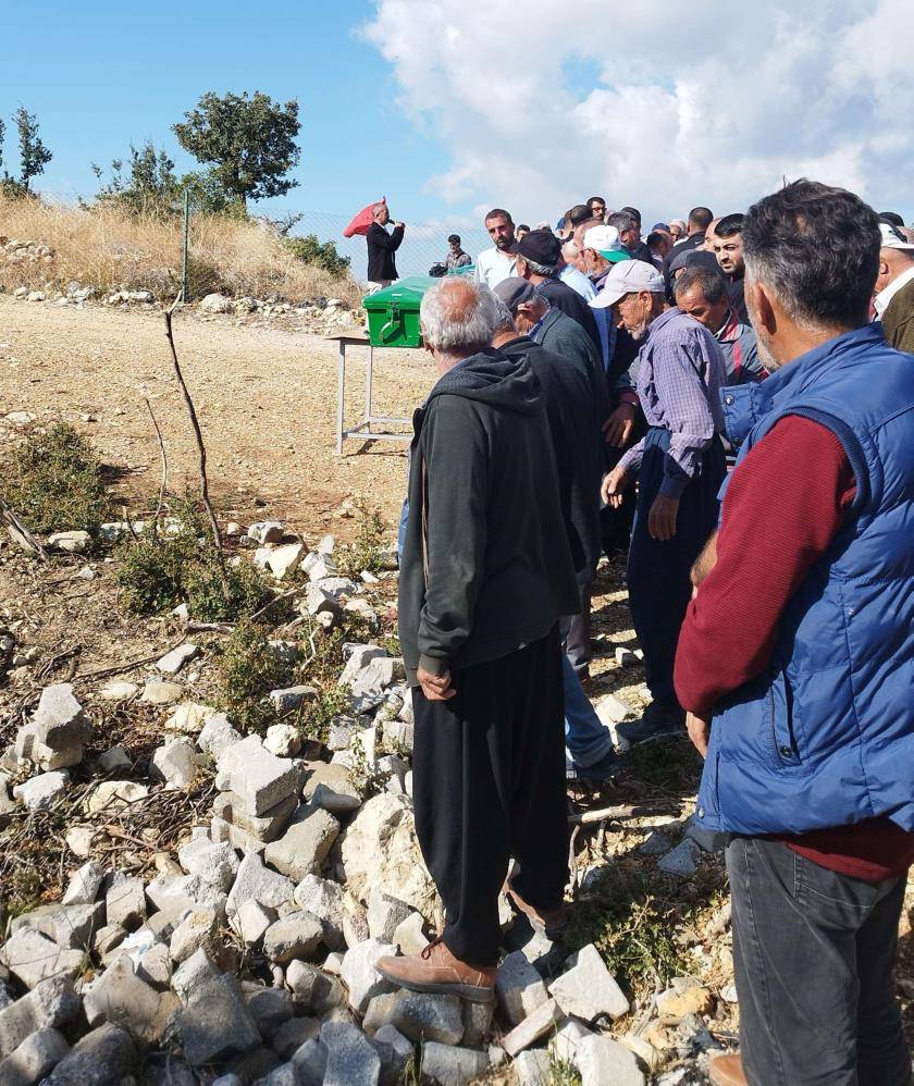 Komşuları öldürmüştü! Baba, oğul ve geline acı veda 8