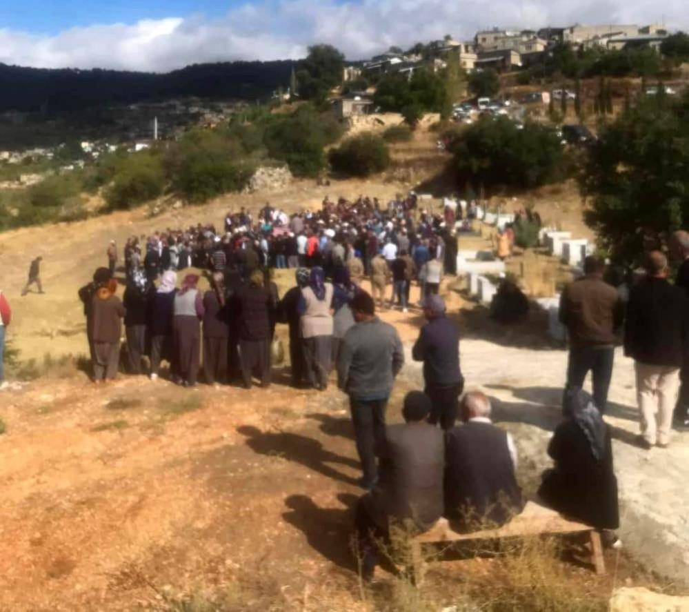 Komşuları öldürmüştü! Baba, oğul ve geline acı veda 9