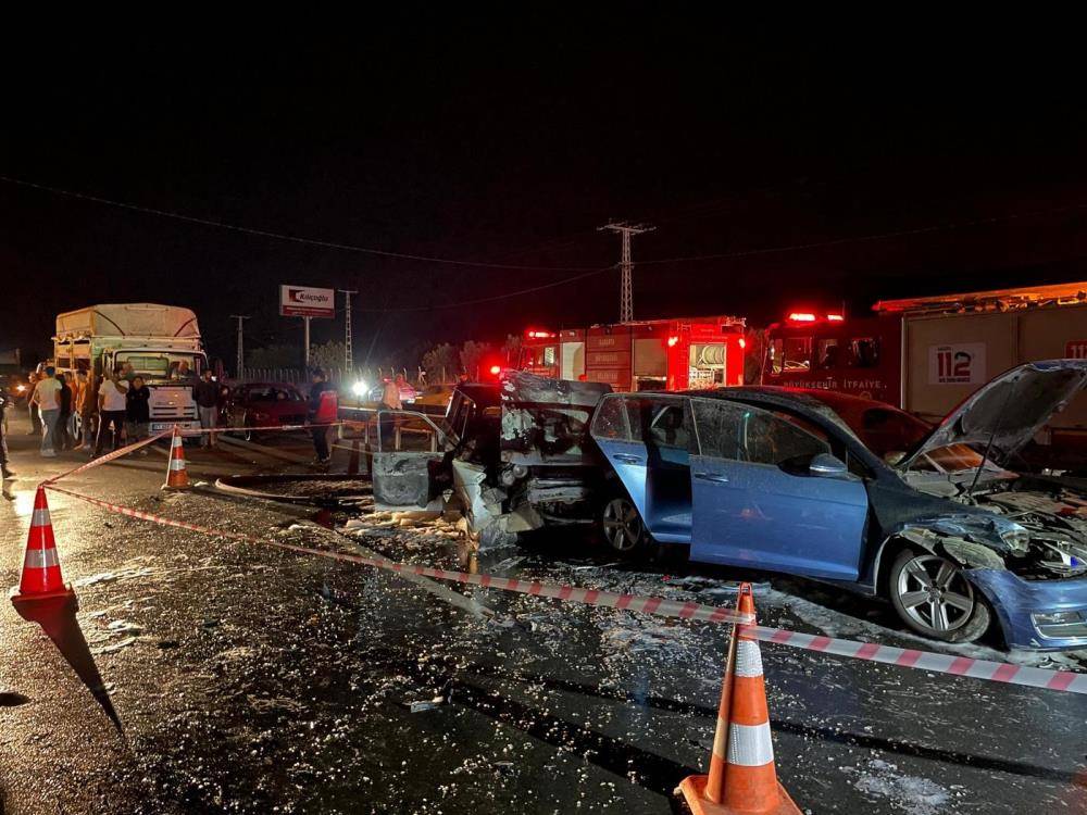 Korkunç kaza! Yanan otomobil yaşlı çifte mezar oldu 7