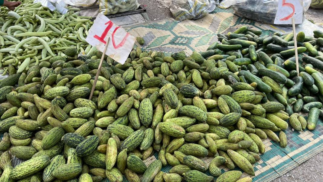 Konya’nın ünlü pazarında kışlık yoğunluğu 11