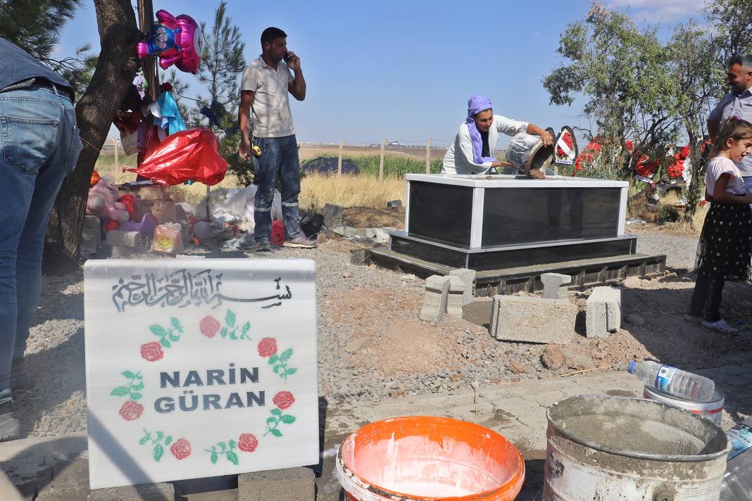 Narin'in mezarı yapıldı! Başucuna bayrak dikilecek 8