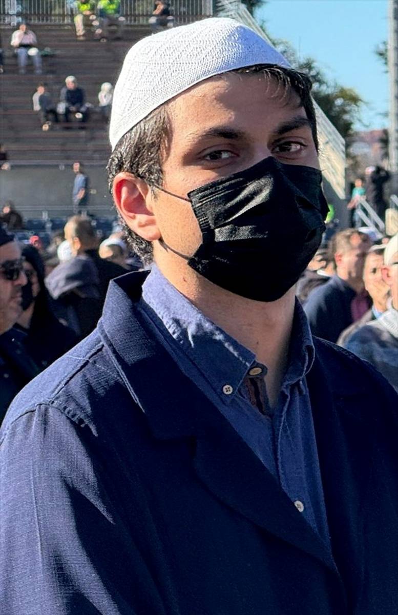 FETÖ'cülerin cenazede yüz gizleme çabası 20