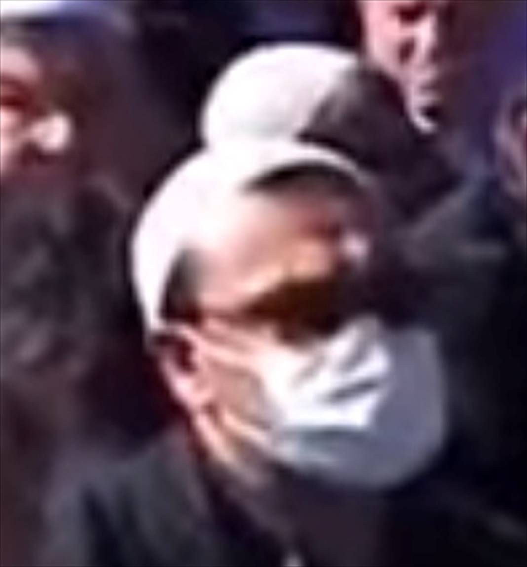 FETÖ'cülerin cenazede yüz gizleme çabası 11