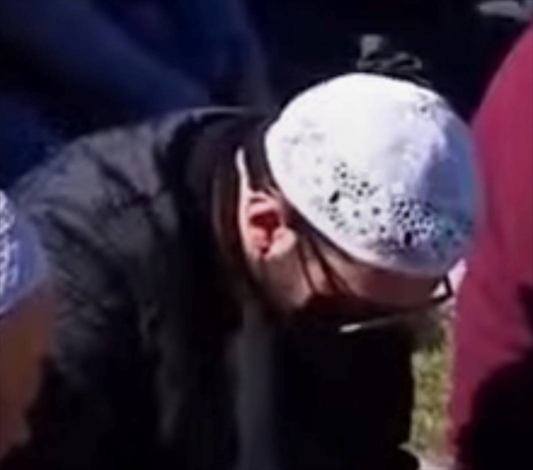 FETÖ'cülerin cenazede yüz gizleme çabası 8