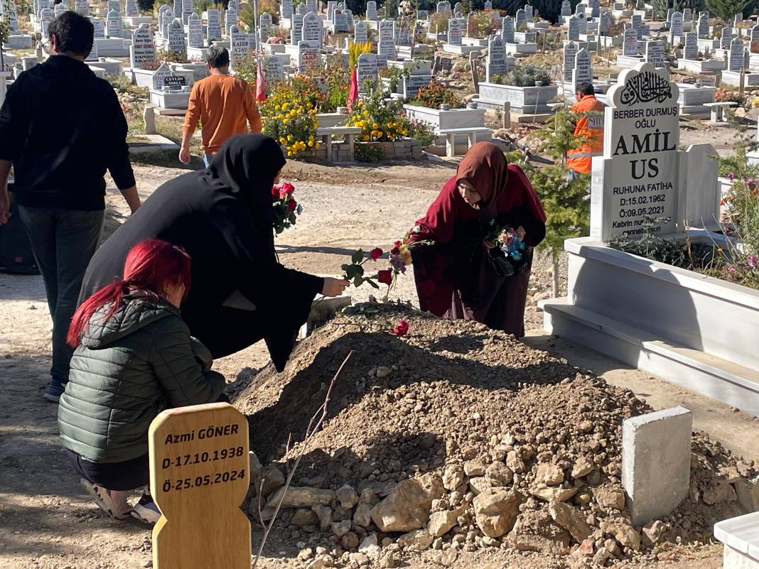 Eşinin öldürdüğü öğretmen Ebru Küçüktaşdemir’e Konya’da acı veda 8