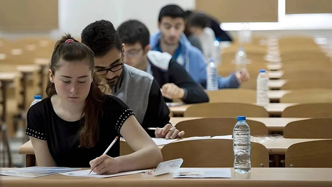 YKS’de yeni dönem başlıyor! Bakan Tekin ile ÖSYM Başkanı bir araya geldi 6