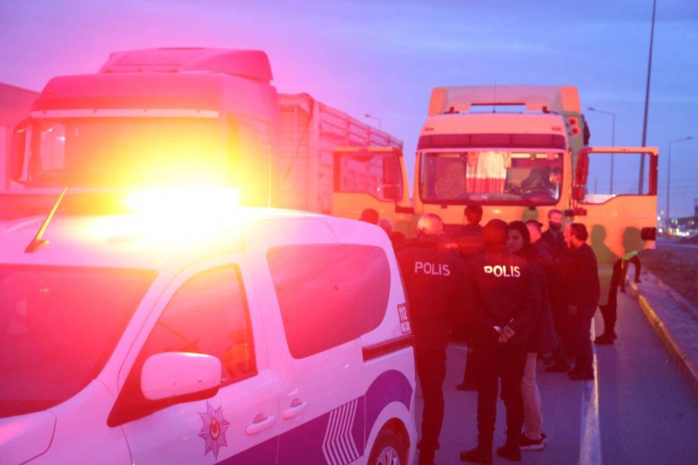 2 TIR sürücüsü Konya’da onlarca polisi peşine taktı 5