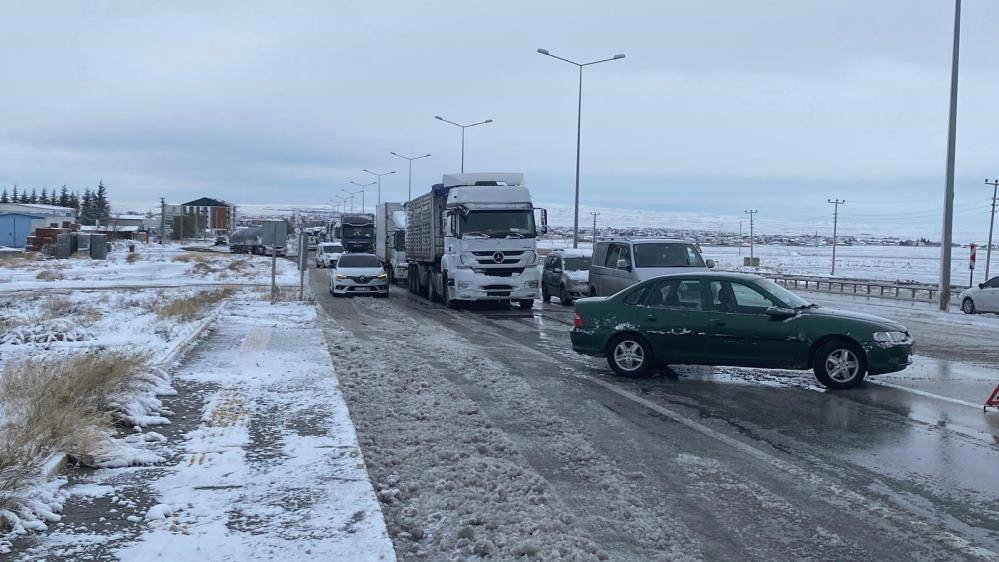 Konya’da kar yağışı ve tipi devam edecek mi? 12