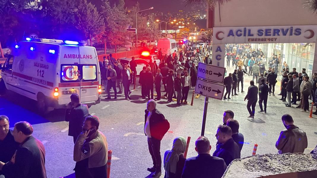 Bakan konvoyunda kaza! Parti il başkanı öldü, 2'si polis 6 yaralı var 5