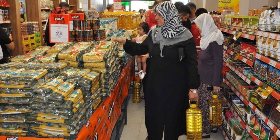 Binlerce şubesi bulunan market yılı kat kat indirimle uğurluyor 2