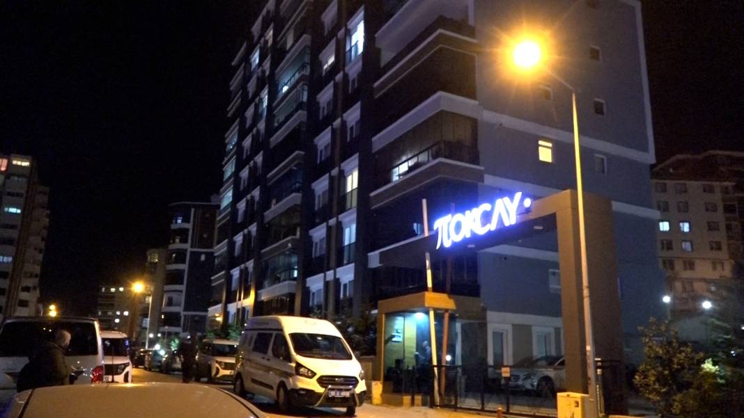 Kız arkadaşının annesini öldürdü, polisten kaçarken son kurşunu kendine sıktı 9