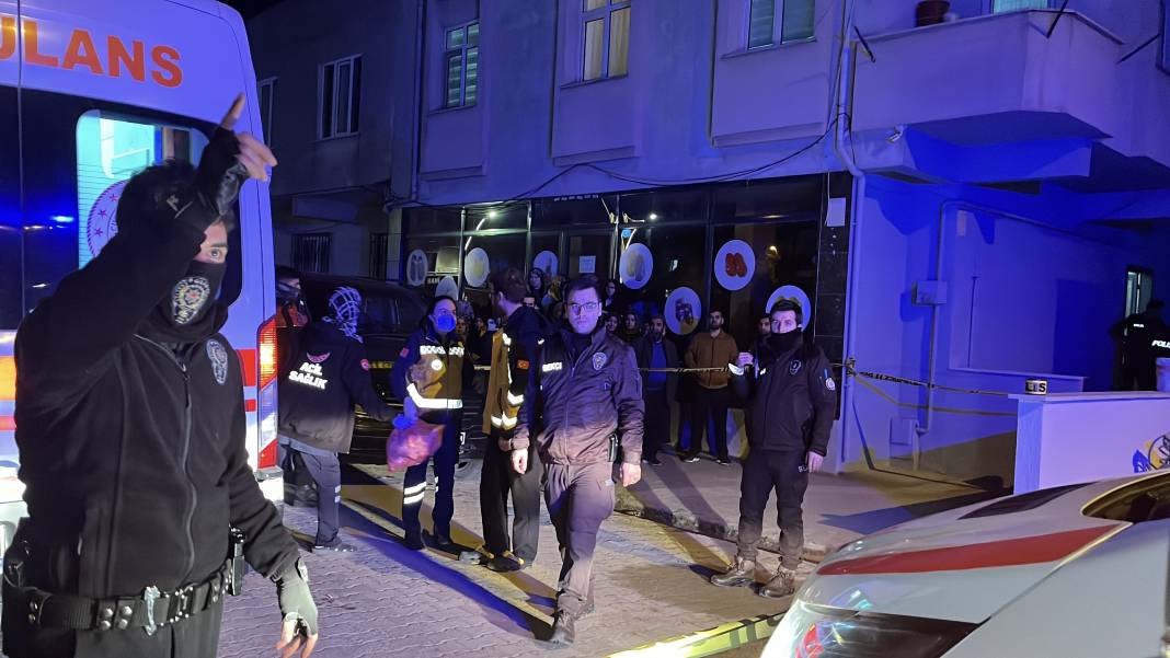 40 yıllık karısını öldürdü: 6 ay önce de bıçakla yaralamış! 3