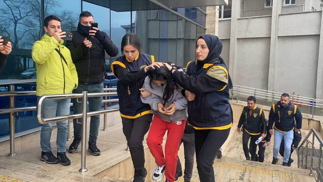 3,5 yaşındaki Efe'yi cani anne öldürmüş 10