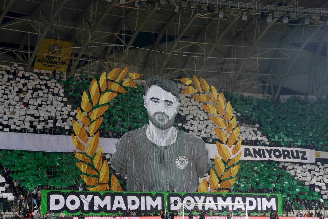 Hakem maçın önüne geçti! Konyaspor - Fenerbahçe maçından kareler 14