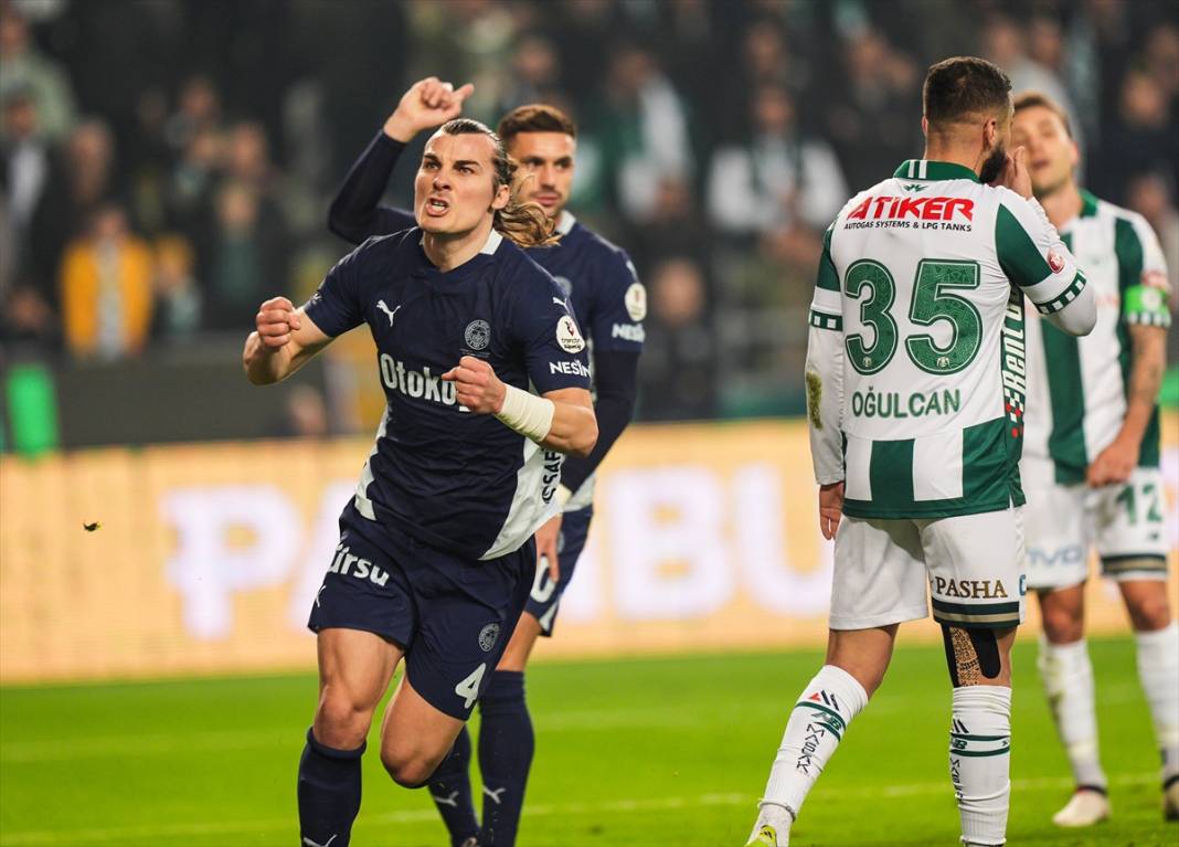 Hakem maçın önüne geçti! Konyaspor - Fenerbahçe maçından kareler 21