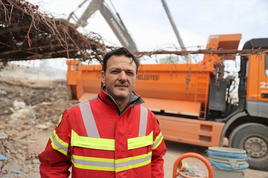 Konya’nın kahramanları enkazdaki anları anlattı 3