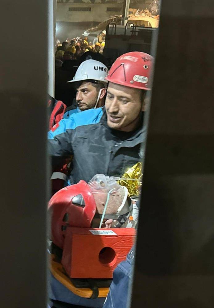 Konya’nın kahramanları enkazdaki anları anlattı 5