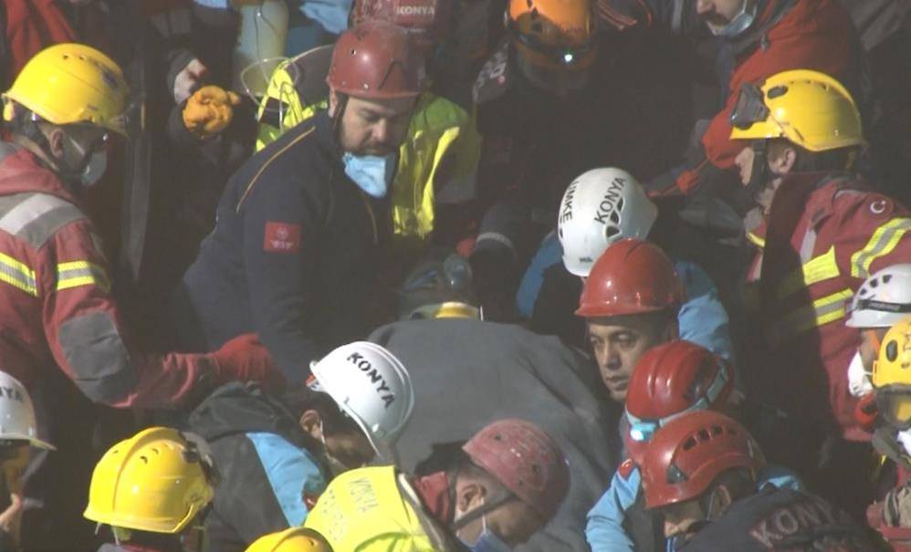 Konya’nın kahramanları enkazdaki anları anlattı 6