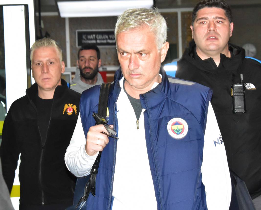 Konyalı taraftar Fenerbahçe’yi böyle karşıladı 1