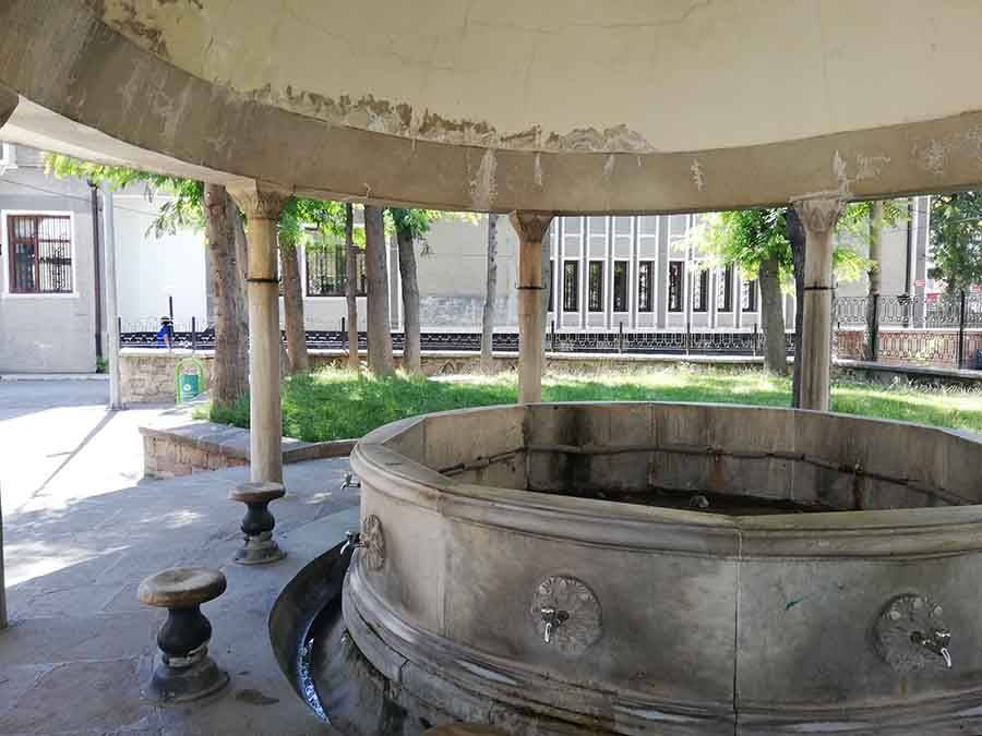 750 yıllık Konya İplikçi Camii’nin kıblesi değişti 8