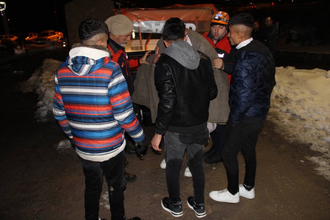 Ali Dağı'na çıkan 4 arkadaş mahsur kaldı 7