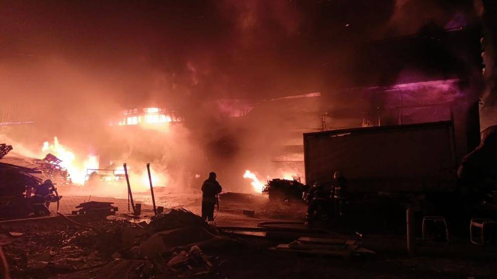 OSB’de büyük yangın! Alevler kontrol altına alınamıyor 15