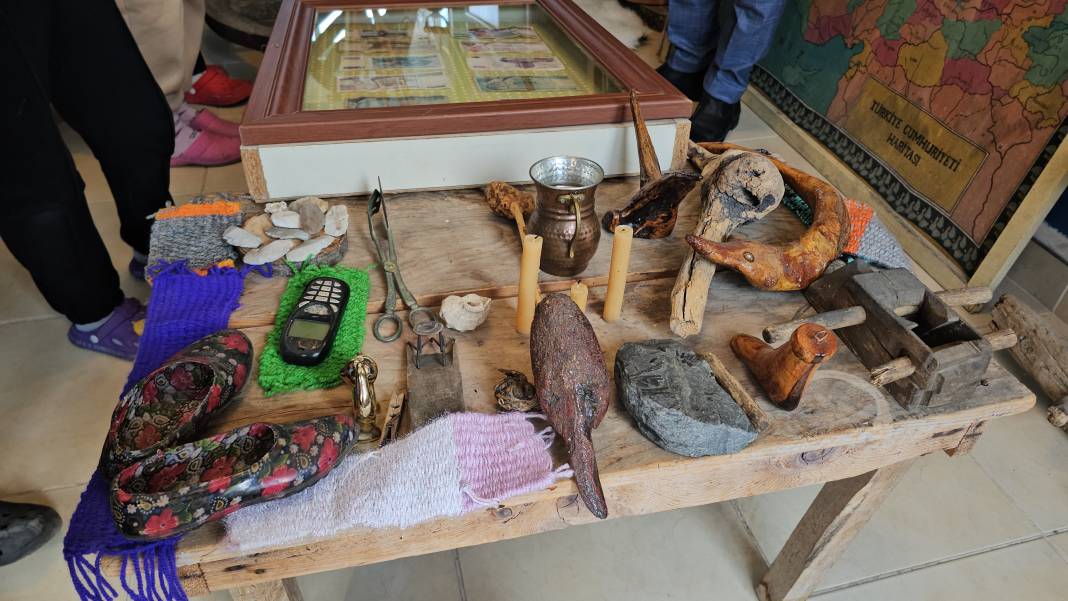 Köyün tek öğretmeni 25 yıllık tutkusunu müzeye çevirdi 4