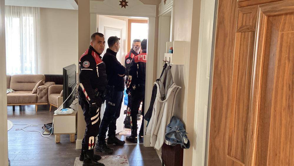 Emekli astsubay çocuğunu odaya kilitledi, karısını öldürüp canına kıydı 2