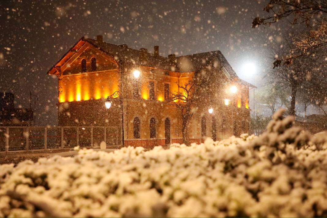 Konya özlediği kışı baharda yaşıyor 33