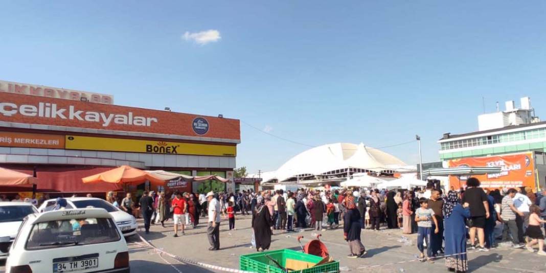 Konya’nın zincir marketinde bayram erken başladı 1