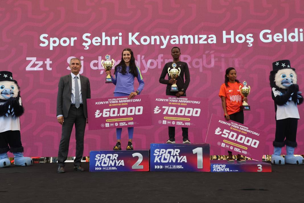 4'üncü Uluslararası Konya Yarı Maratonu nefes kesti 15