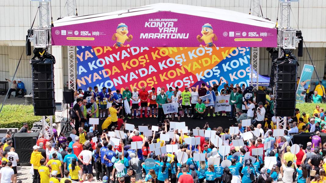 4'üncü Uluslararası Konya Yarı Maratonu nefes kesti 6